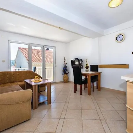 Apartment Apartments Leko Rogoznica