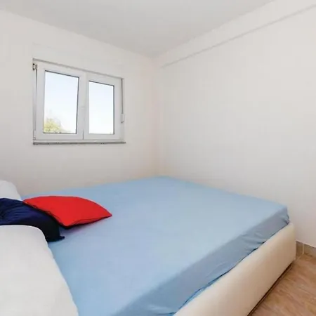 Apartment Apartments Leko Rogoznica