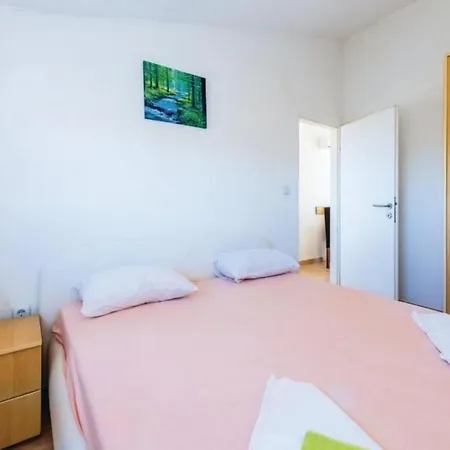 Apartments Leko Rogoznica Apartment *